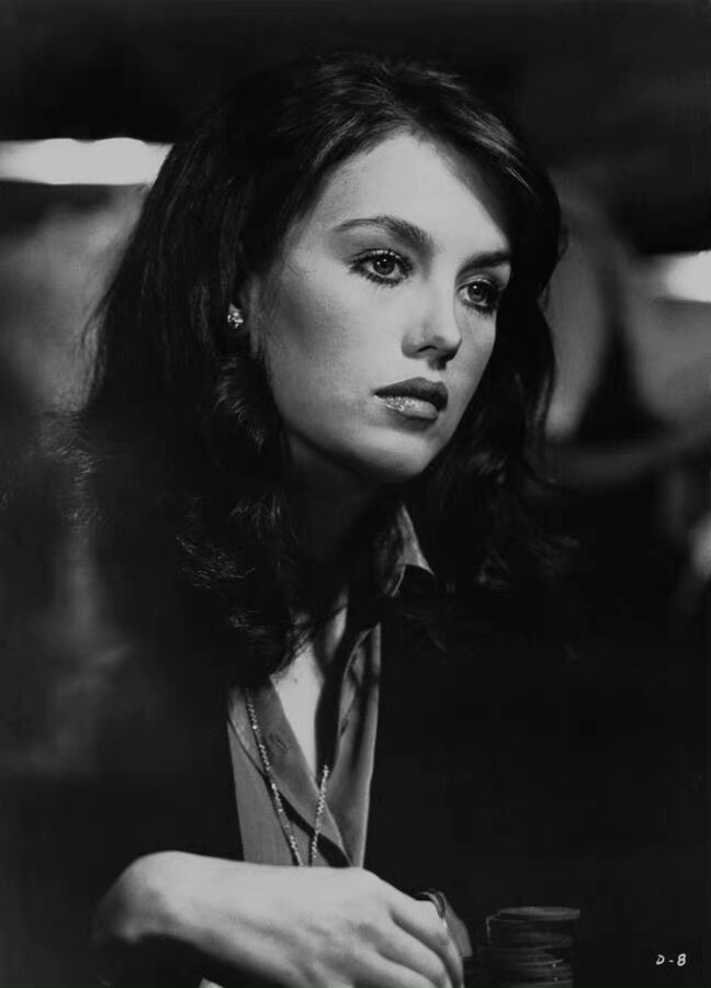 Isabelle Adjani 伊莎贝尔阿佳妮
1978年《虎口拔牙》
