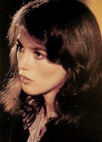 Isabelle Adjani 伊莎贝尔阿佳妮
1978年《虎口拔牙》
