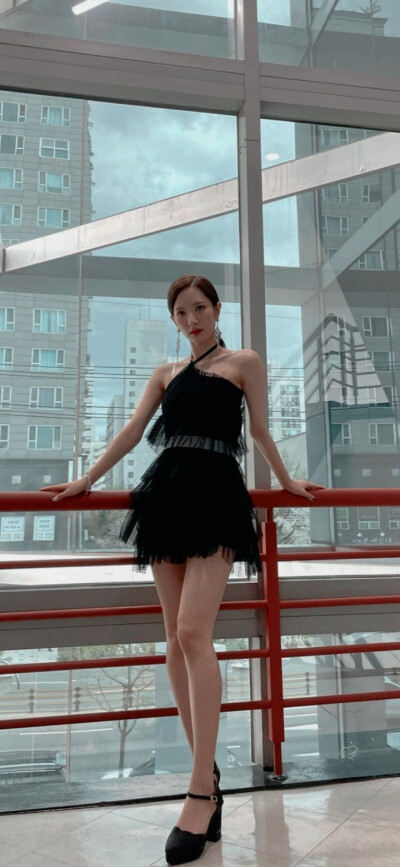 金知妍（苞娜）
