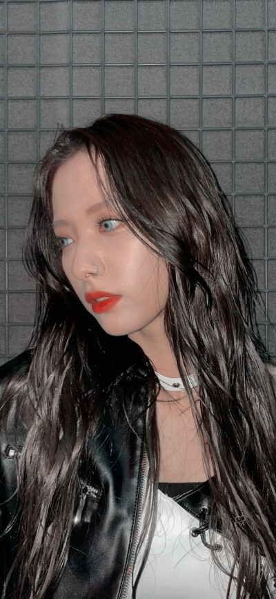 金知妍（苞娜）
