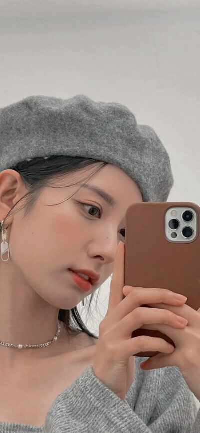 金知妍（苞娜）
