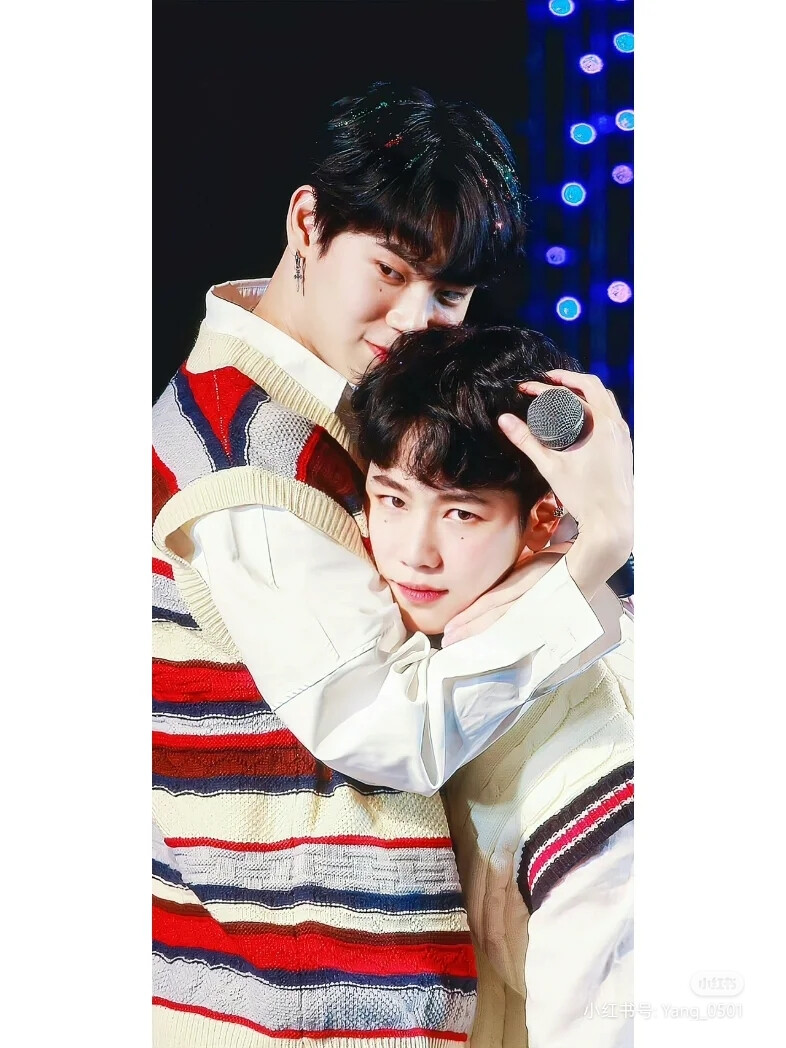 泰星刘沃沃war
贤贤yin
《爱情力学》