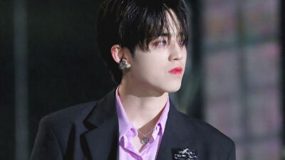 崔胜澈 崔胜哲 S.COUPS SEVENTEEN 橙光背景图