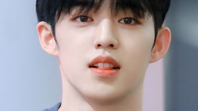 崔胜澈 崔胜哲 S.COUPS SEVENTEEN 橙光背景图