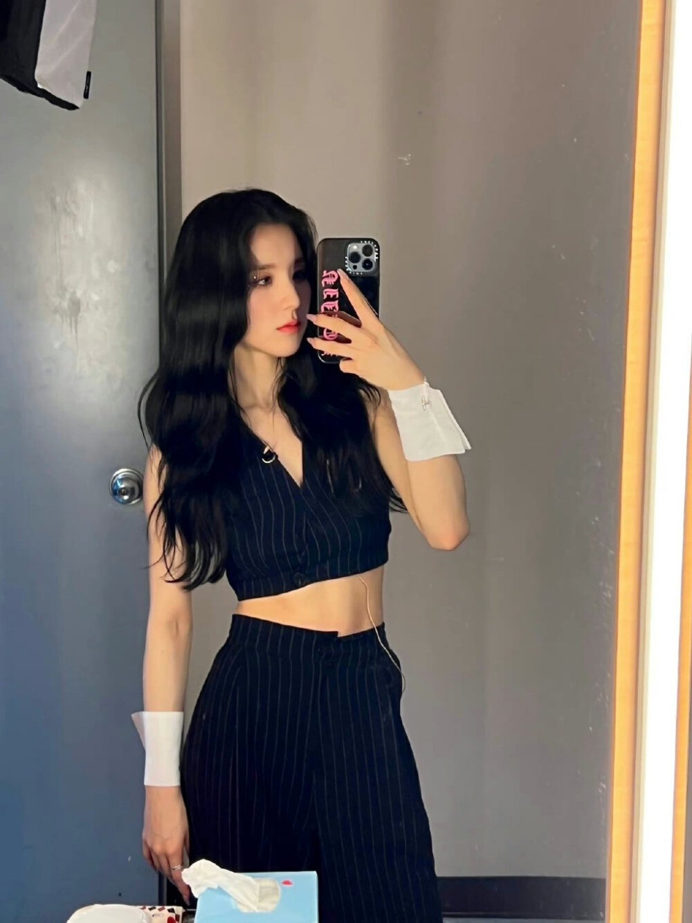 田姬振 heejin /图源见logo 676767侵删 - 堆糖,美图壁纸兴趣