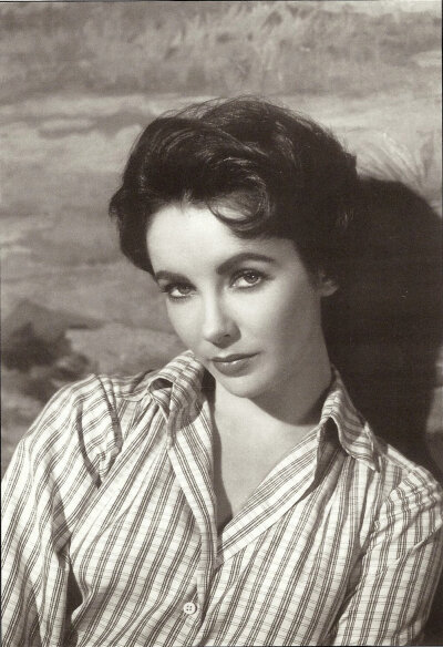  Elizabeth Taylor
