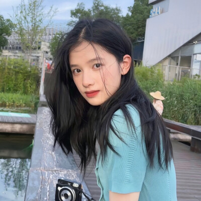 
张婧仪