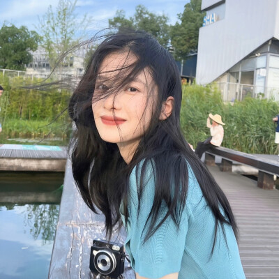
张婧仪