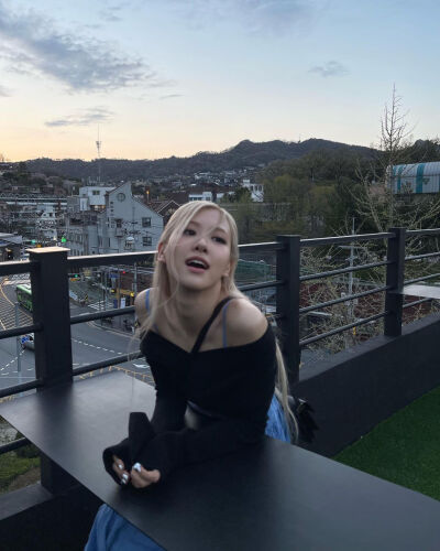 朴彩英Rosé|Roseanne Park ins搬运