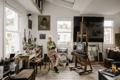 艺术家Haidee Becker，出生于加利福尼亚州，目前居住在伦敦北部。