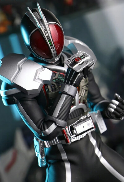 假面骑士Faiz（加速形态）