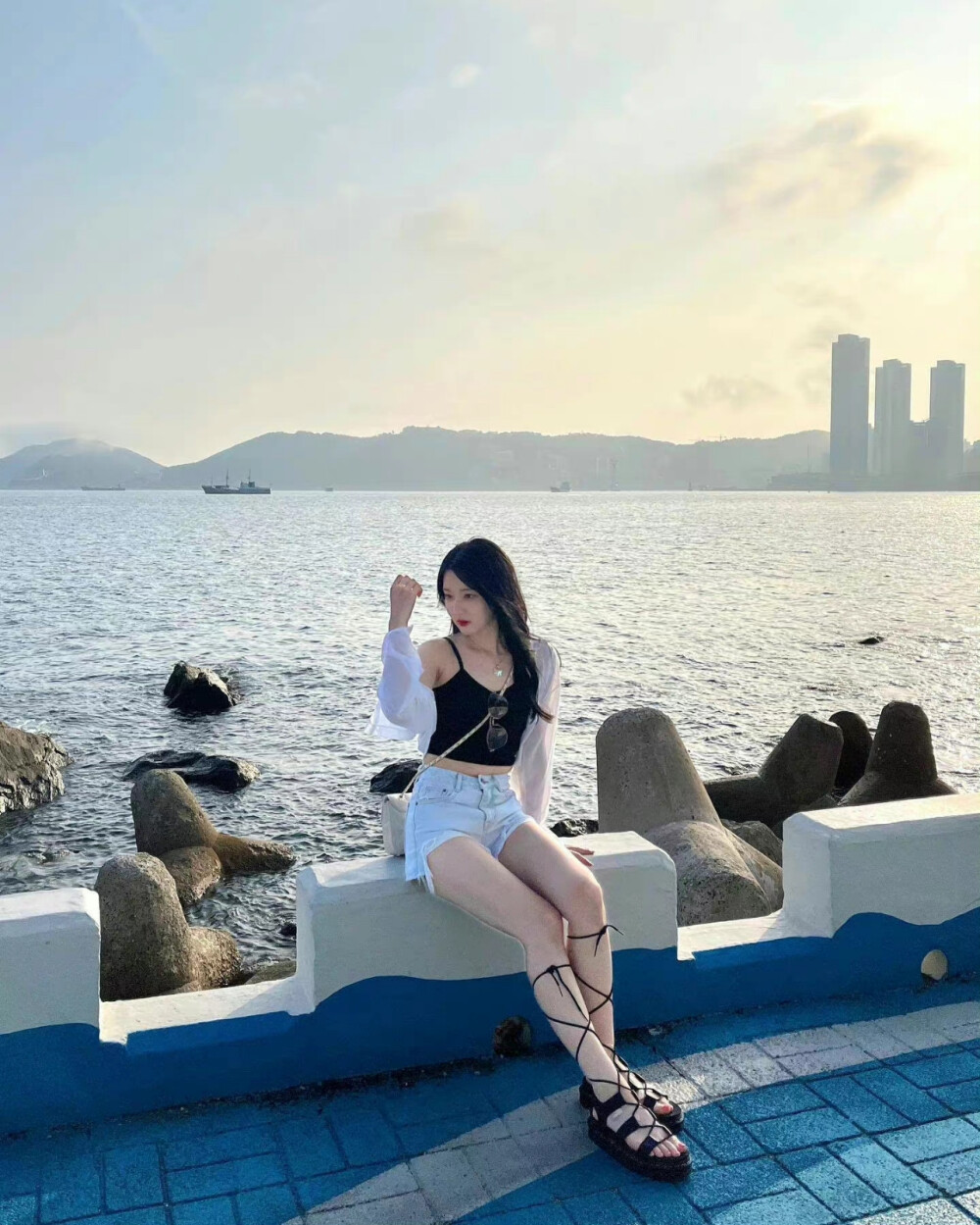 金秀智 suzy
/图源见logo ​​​侵删