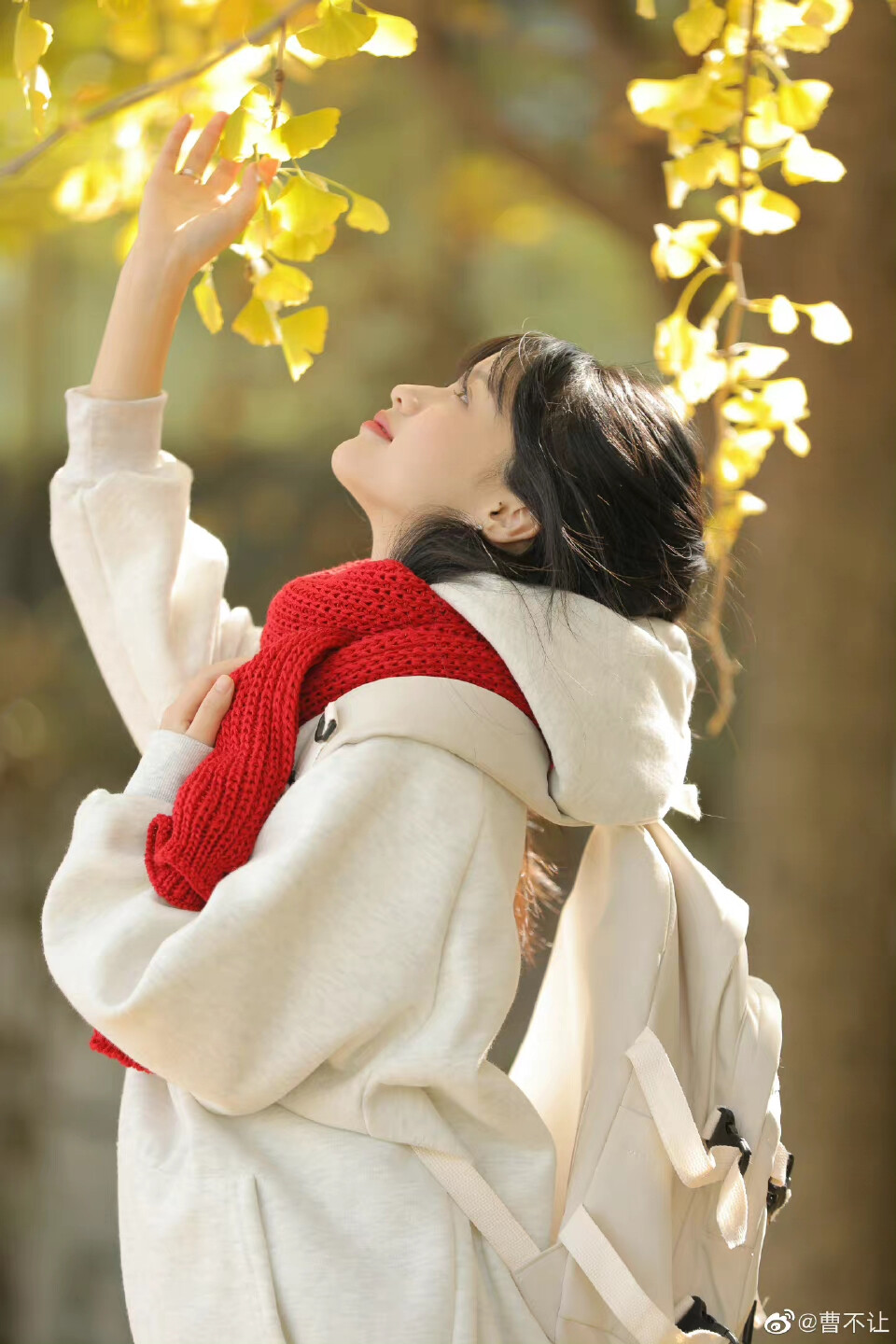 鬼怪小新娘
摄影 -@曹不让
出镜 -@威威er
#南京约拍##苏州约拍##上海约拍# ​