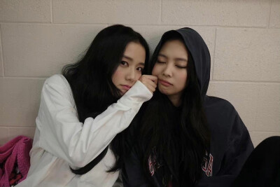 Jisoo Jennie
ig：sooyaaa_
ig：jennierubyjane