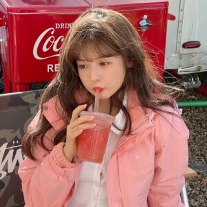 九个超可爱的女生真人头像，姐妹们赶紧冲吖！