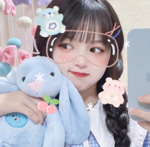 九个超可爱的女生真人头像，姐妹们赶紧冲吖！