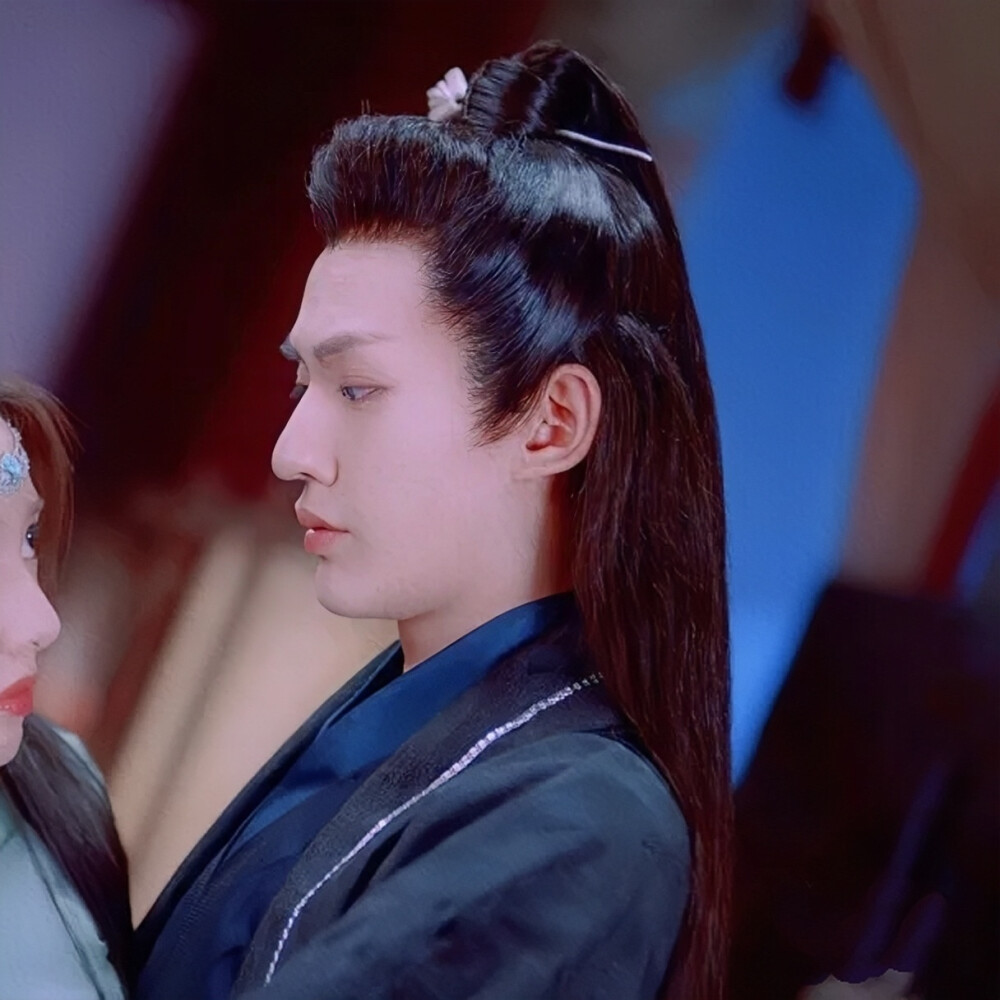 遇龙罗酆阁阁主雪迁寻