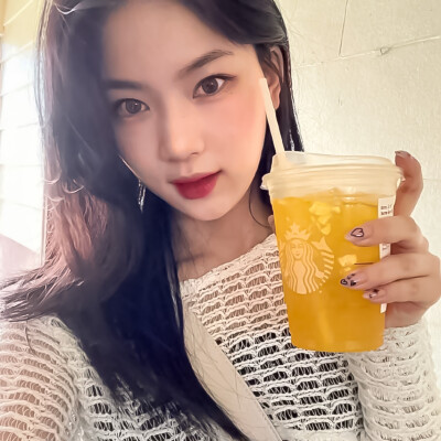  ♡·✧⁺’ ⑅୨୧