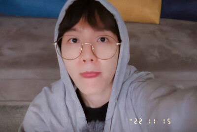 可可爱爱的伯贤
©江允哲