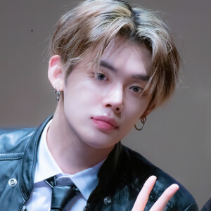 男爱豆站图可二改2