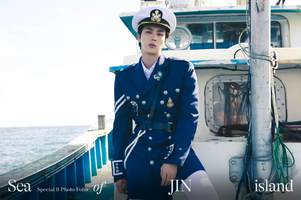 金硕珍
221116 官推
Me, Myself, and Jin
‘Sea of JIN island’
Special 8 Photo-Folio