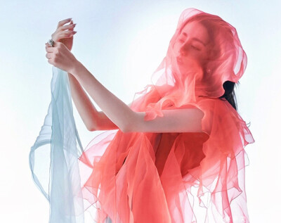 迪丽热巴费加罗