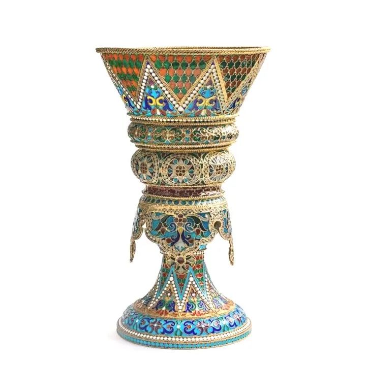 空窗珐琅杯 由俄罗斯皇家珠宝商&nbsp;ivan khlebnikov&nbsp;出品