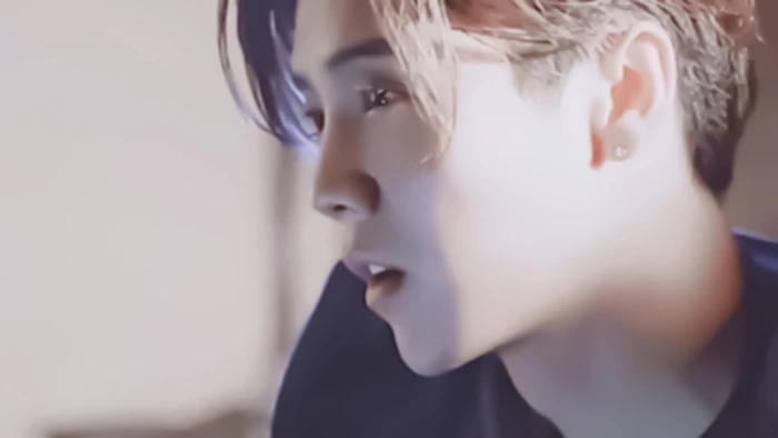 /鹿晗/
素材来源:甜岛店长、软归_
_既然要算账，就别玩那套虚的_
_要玩就玩大的，就赌，她先爱谁_