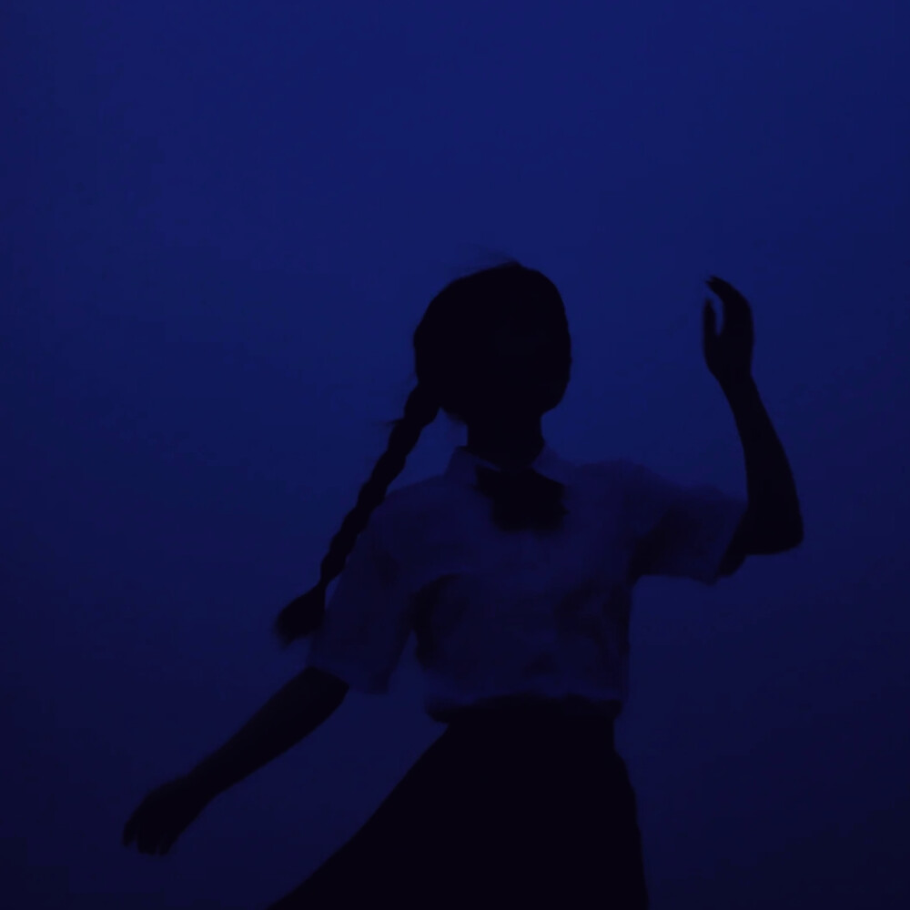  女生头像
