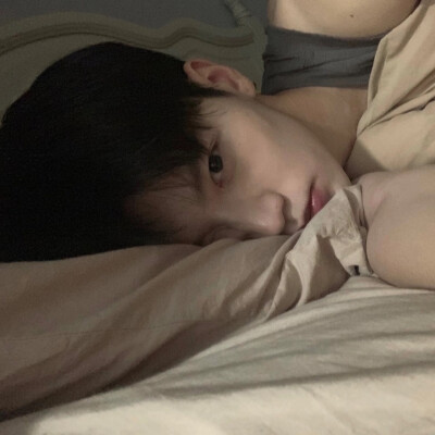 【锦鲤-】男生 头像 自截