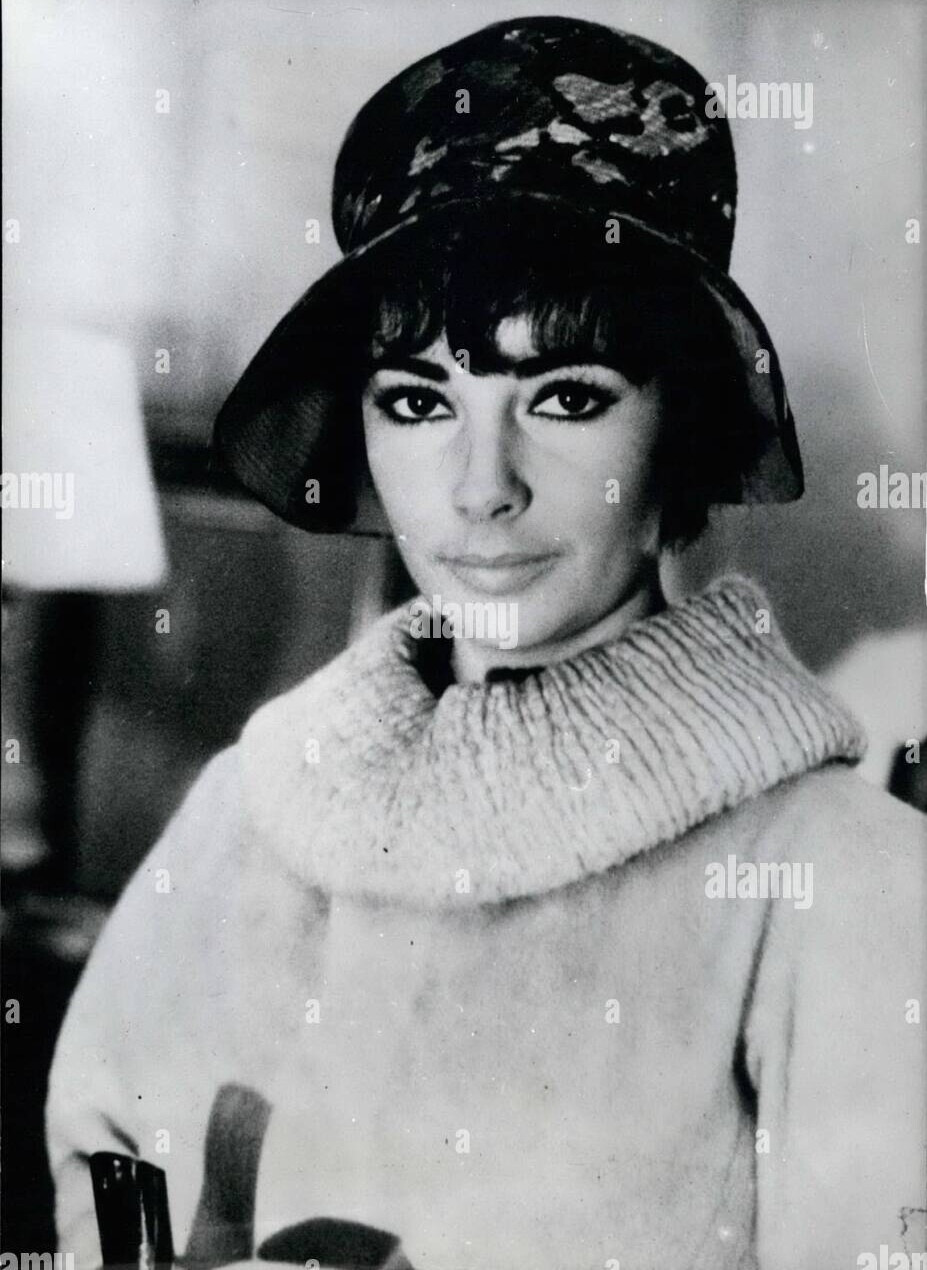  Elizabeth Taylor
