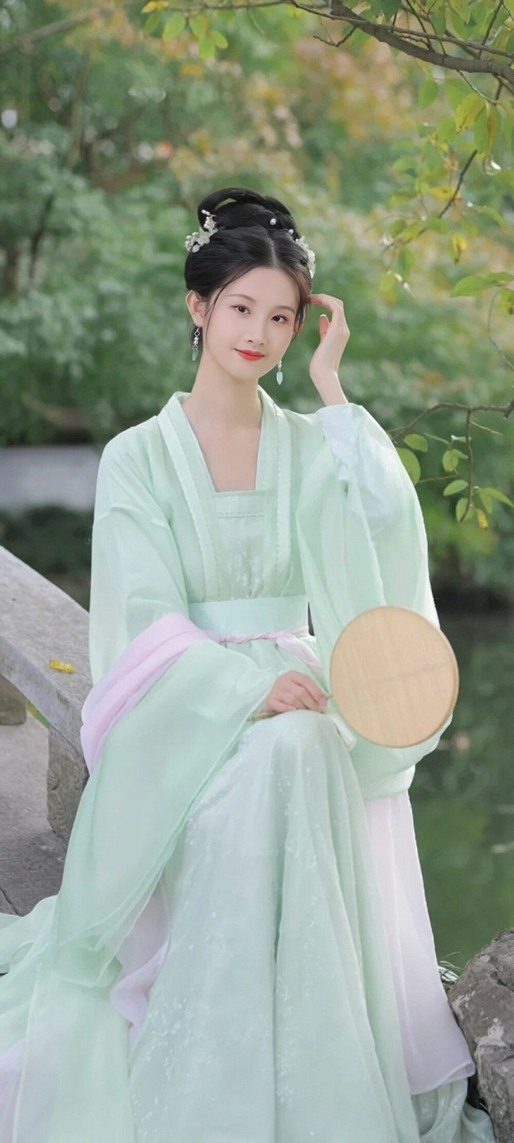 汉服
画中仙:@周愚昧