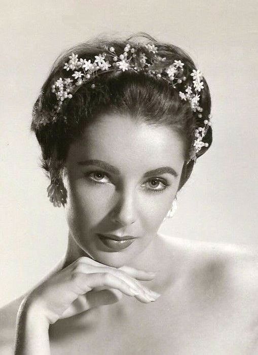  Elizabeth Taylor，1954