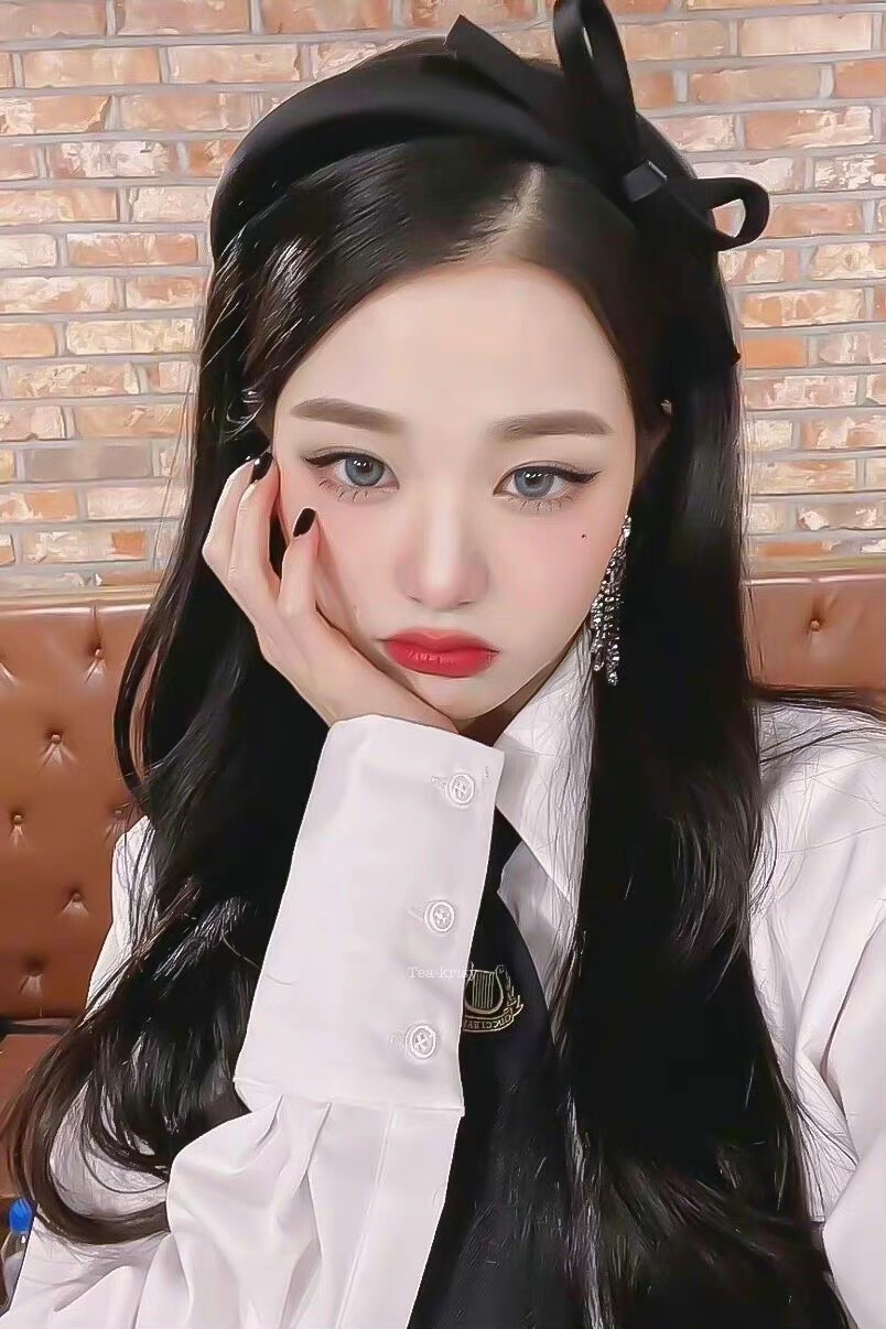 张元英 wonyoung /图源见logo 676767侵删 - 堆糖,美图壁纸兴趣