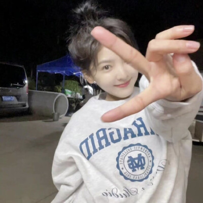 11.19
章若楠头像