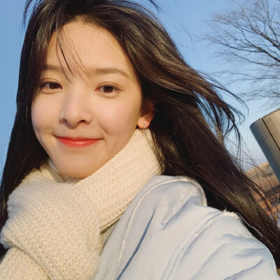 11.19
章若楠头像