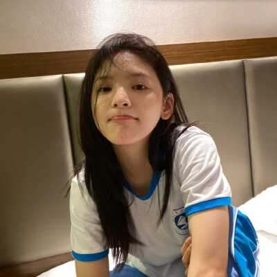 11.19
章若楠头像