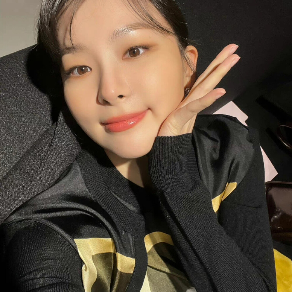 姜涩琪
李宥姃
崔叡娜