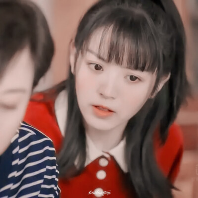 田昕薇
cr.小盛望