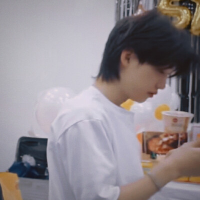 stray kids自截头像～
来源：221018 SKZ-TALKER EP.50
拿图dd～