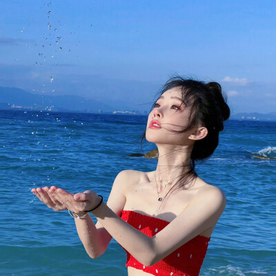 女生头像
海边女头
dt三色堇儿