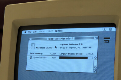 古董苹果电脑，system 7.0