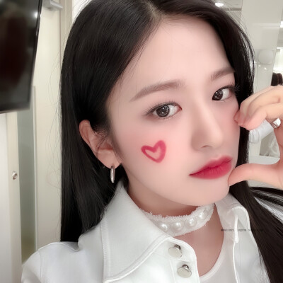 ►李瑞 安宥真头像