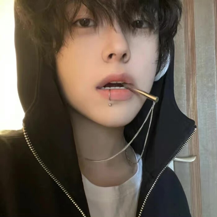 真人男生头像高清男头素质拿图