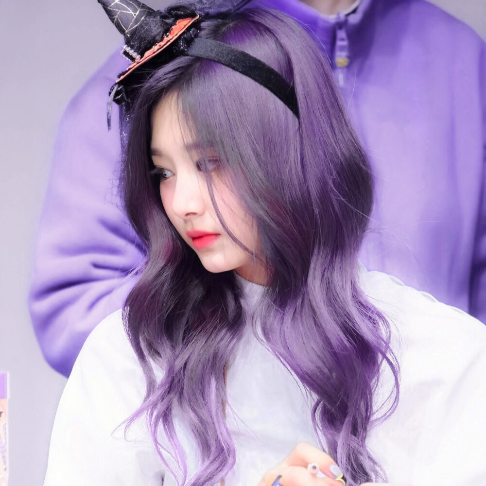 Purple rabbit