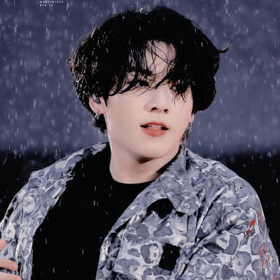 Lluvia
#田柾国
©madein1997_jk
江尢