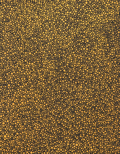 草间弥生《金色积累（1）》，亚克力、画布，117×91cm，1999年，估价：800万-1200万港元，12月1日“二十世纪及当代艺术”晚间拍卖