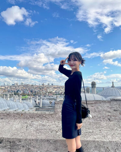 柳洙正 Sujeong
/图源见logo ​​​侵删