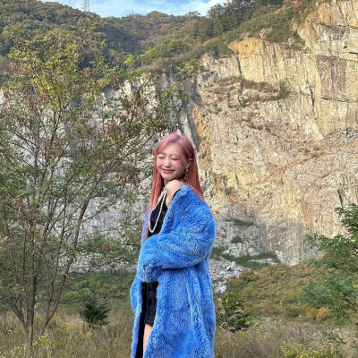 柳洙正 Sujeong
/图源见logo ​​​侵删