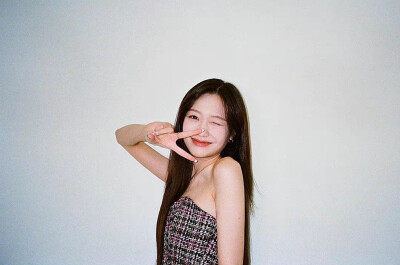 柳洙正 Sujeong
/图源见logo ​​​侵删
